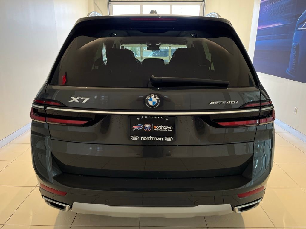 Used 2023 BMW X7 xDrive40i w/ Parking Assistance Package image 7