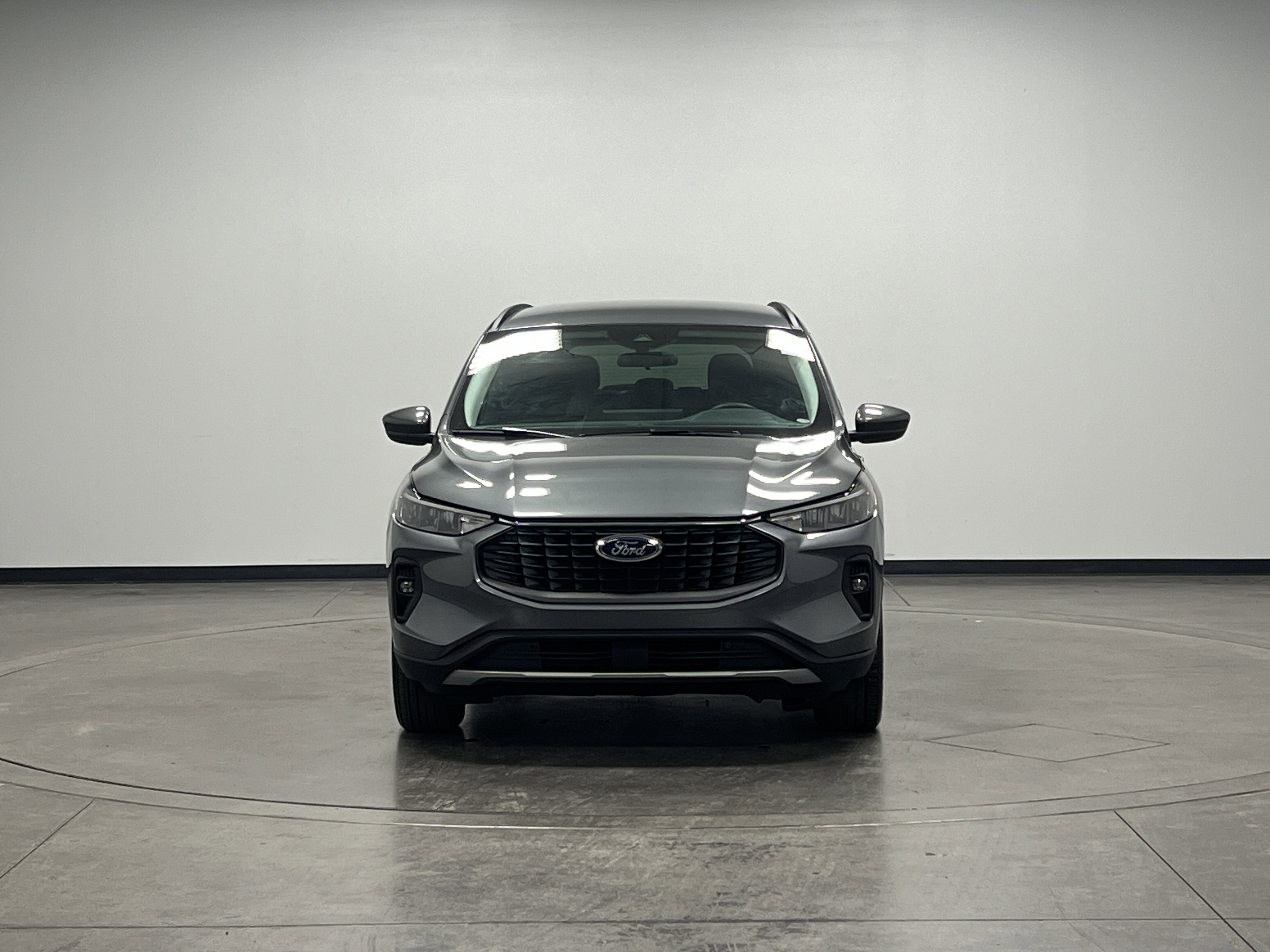 Used 2024 Ford Escape SE image 3