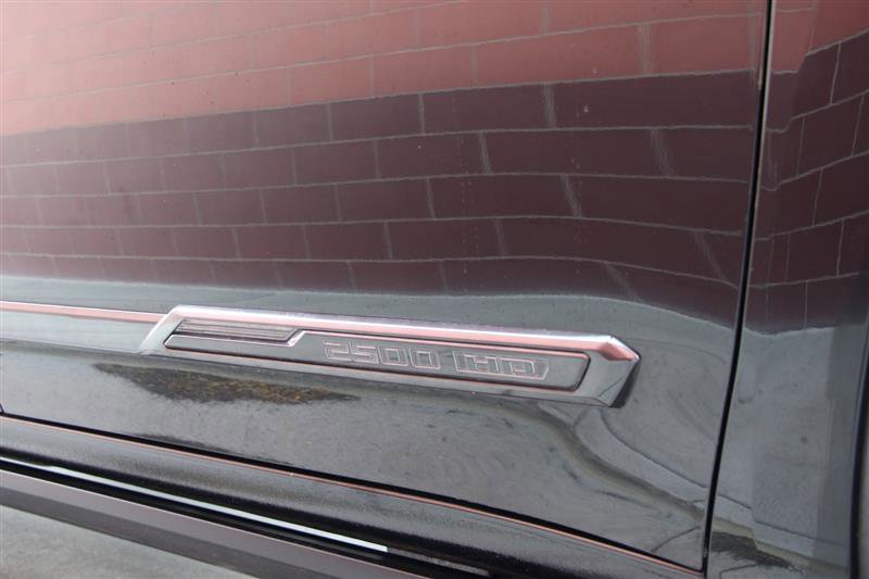 Used 2024 Chevrolet Silverado 2500 High Country w/ High Country Premium Package image 35