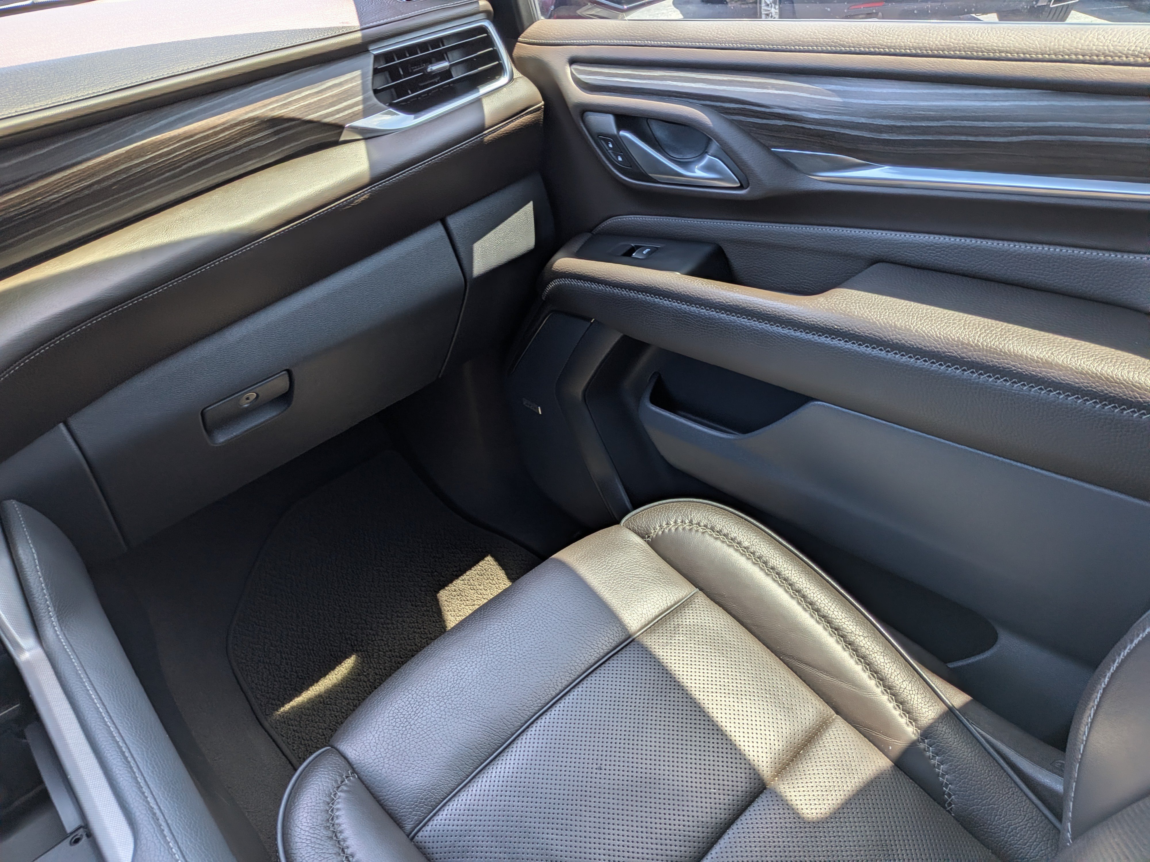 Certified 2022 GMC Yukon Denali AWD/4WD image 16