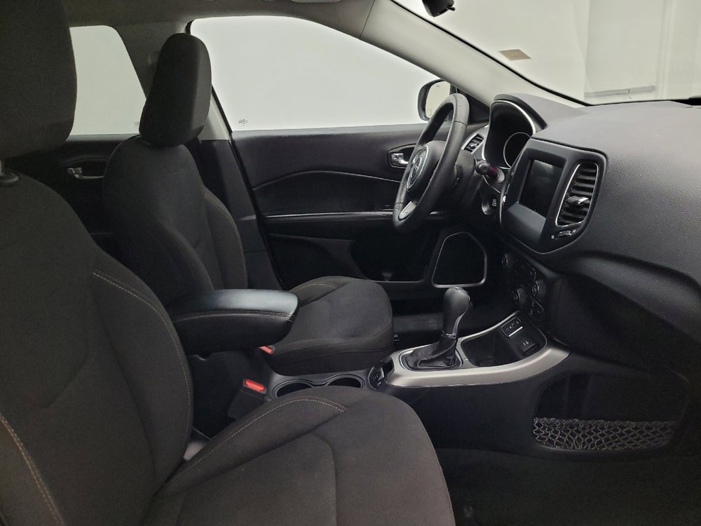 Used 2021 Jeep Compass Sport image 21