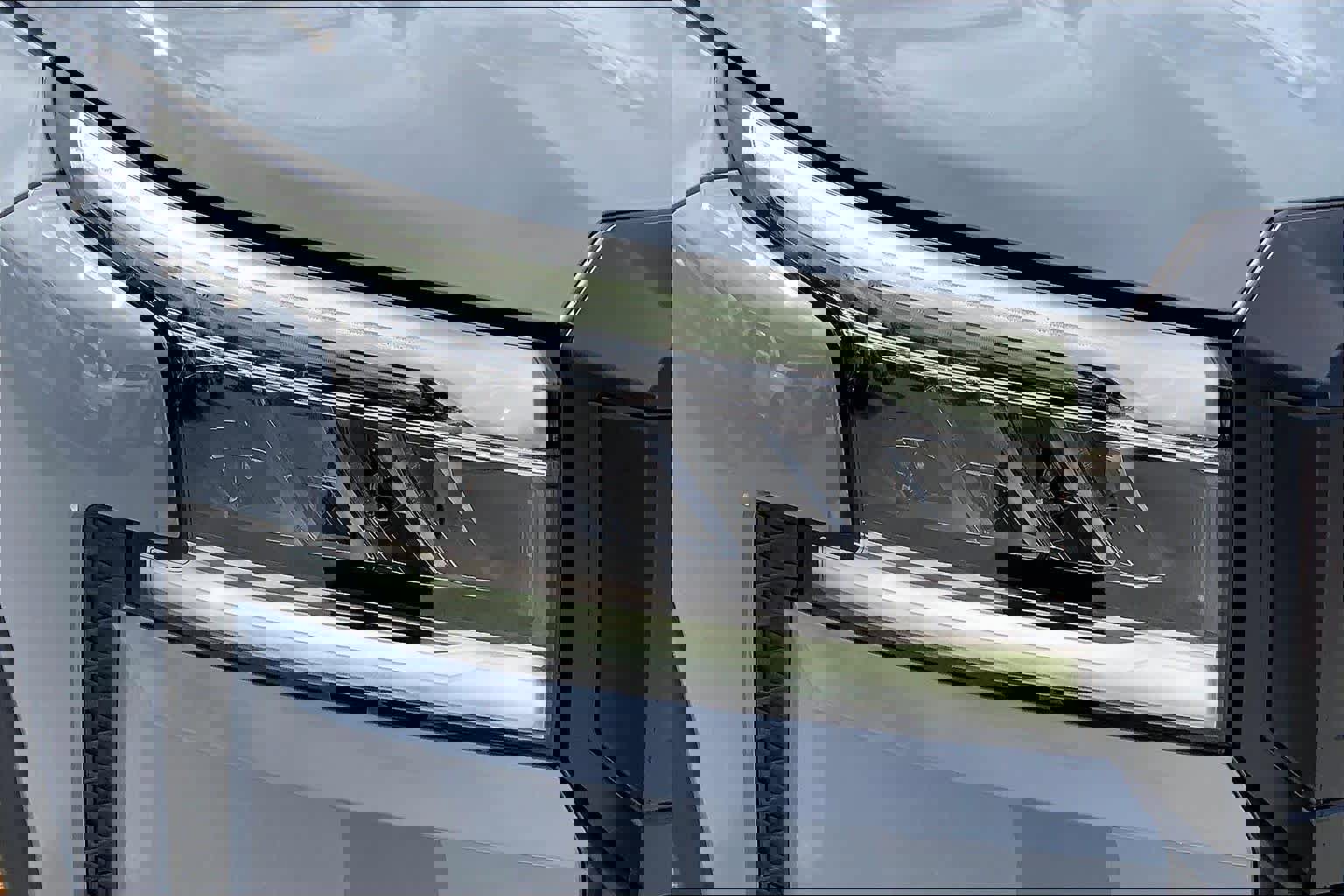 Used 2025 Nissan Frontier Pro-X image 28