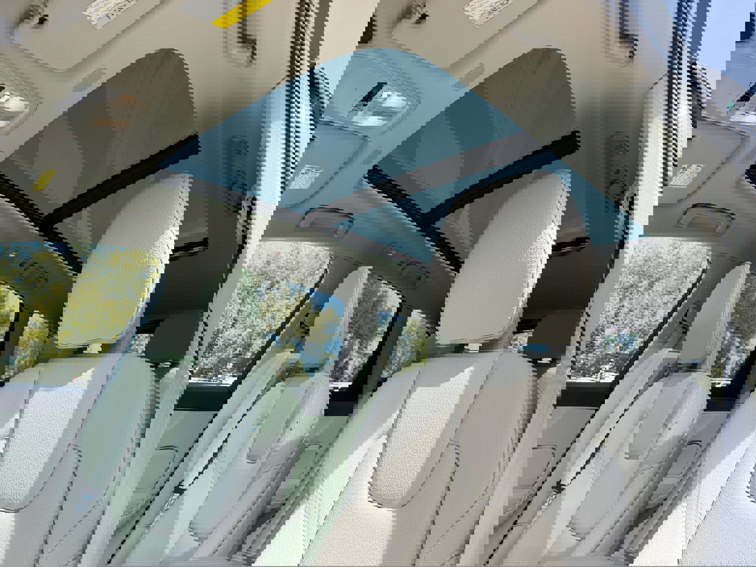 Certified 2023 Volvo XC60 B5 Plus w/ Climate Package image 23