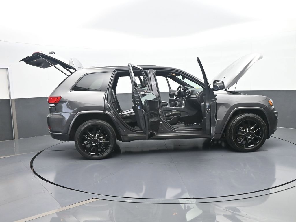 Used 2019 Jeep Grand Cherokee Altitude image 65