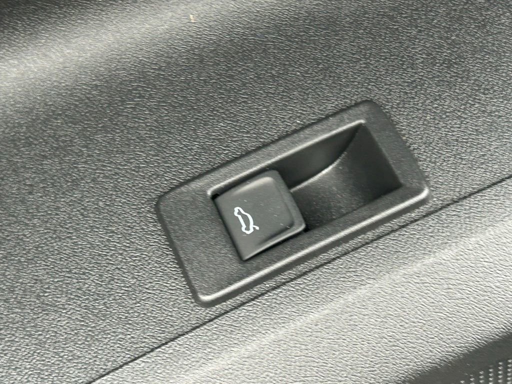 Used 2025 Audi Q5 Premium Plus w/ Premium Plus image 71