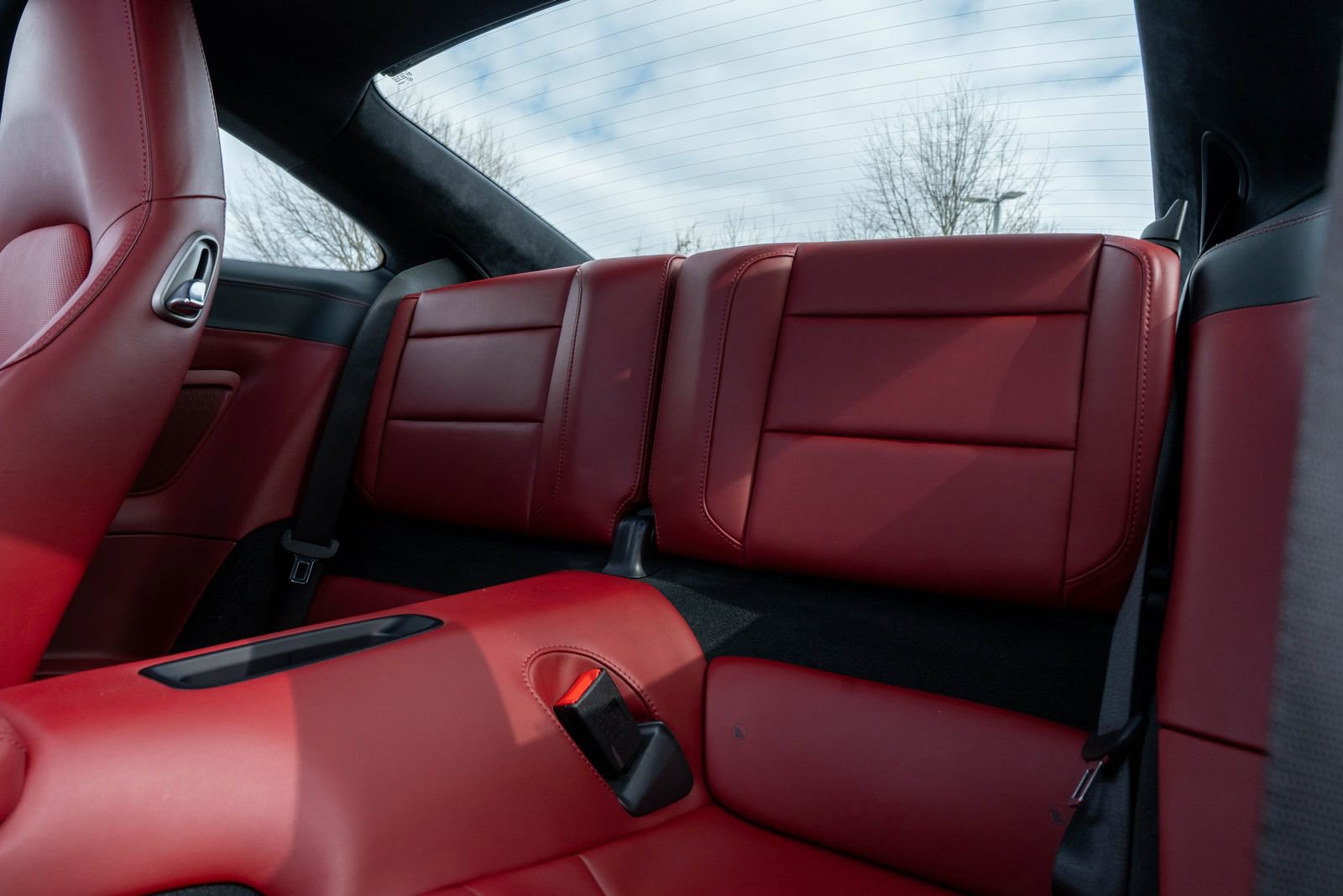 Certified 2019 Porsche 911 Carrera 4S image 33