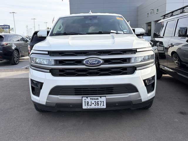 Used 2023 Ford Expedition XLT RWD image 3
