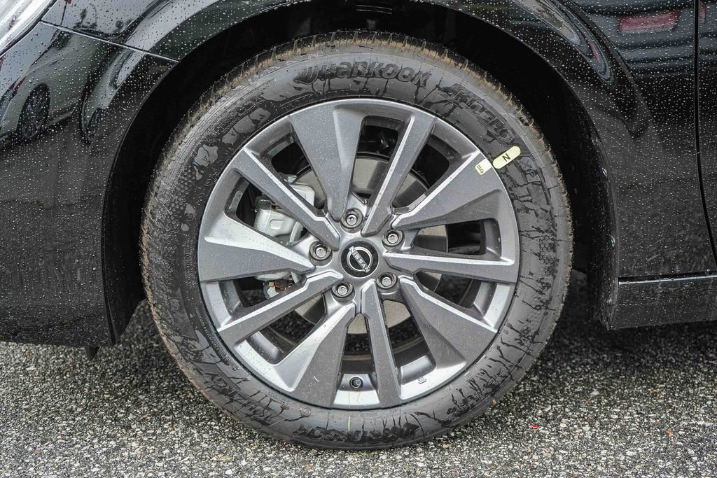 New 2026 Nissan Sentra SL w/ Floor Mat Package FWD image 12