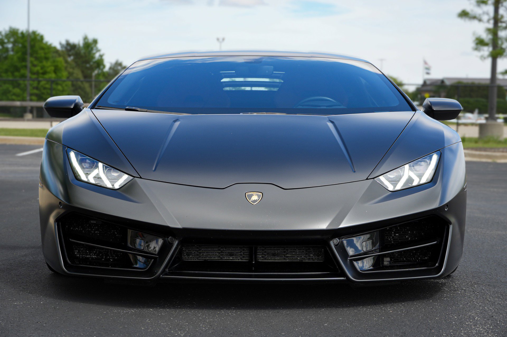 Used 2019 Lamborghini Huracan LP 580-2 RWD image 2