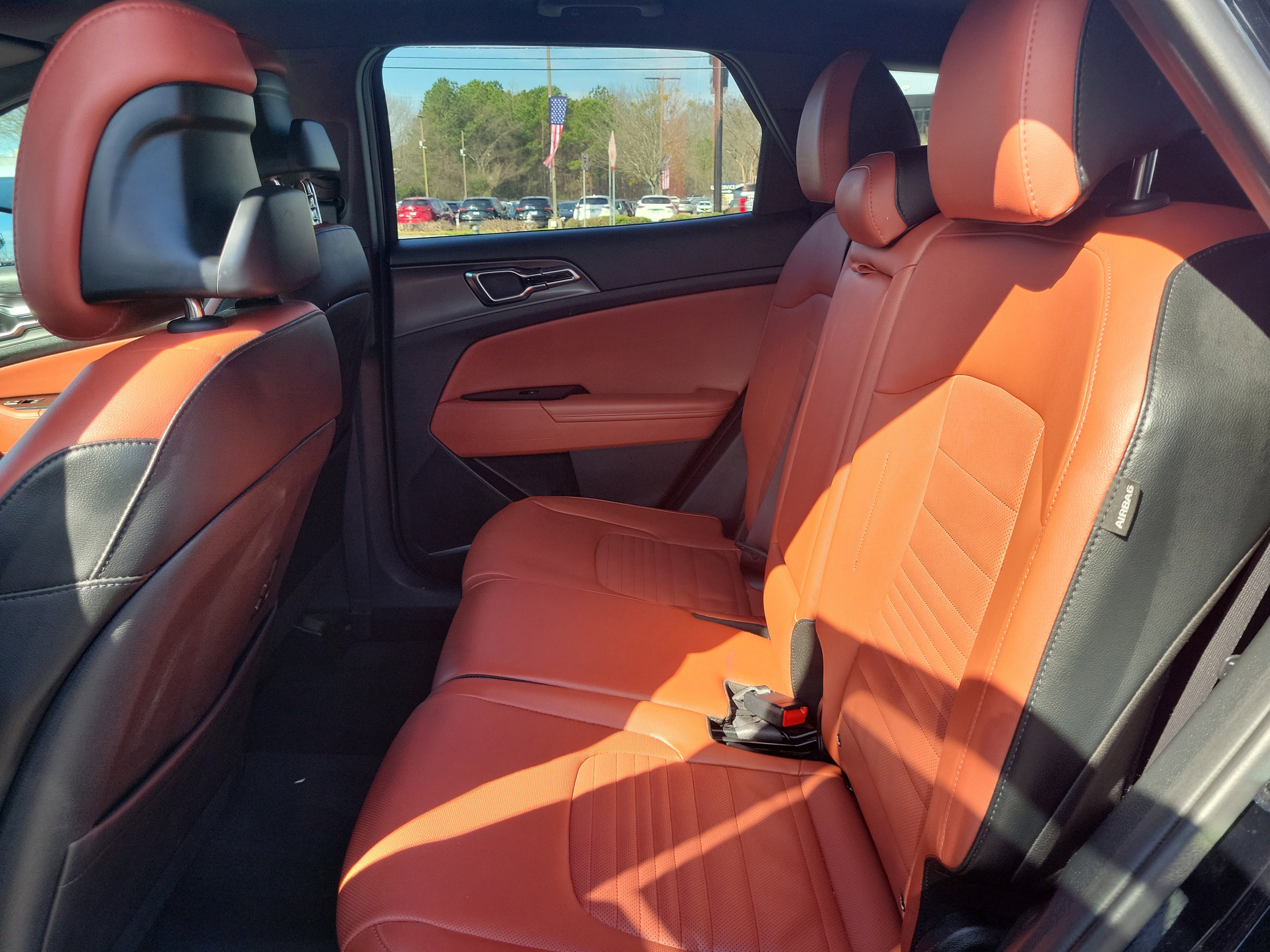 Used 2024 Kia Sportage SX image 12