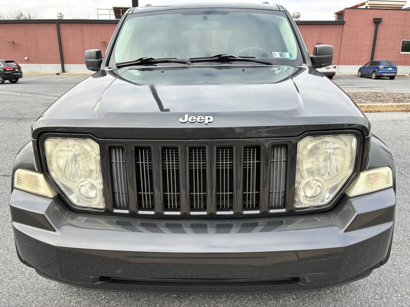 Used 2010 Jeep Liberty Sport w/ Popular Equipment Group image 2