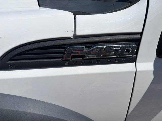 Used 2014 Ford F550 4x4 Regular Cab Super Duty image 7