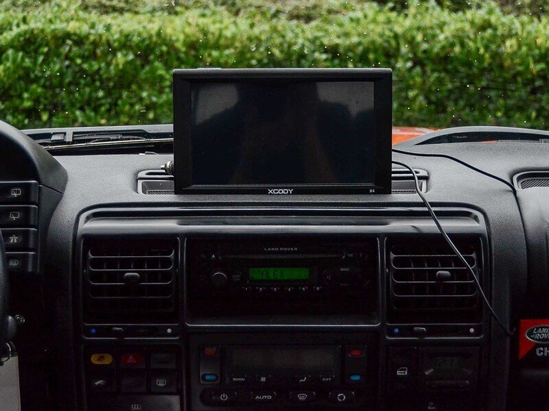 Used 2004 Land Rover Discovery S AWD/4WD image 17