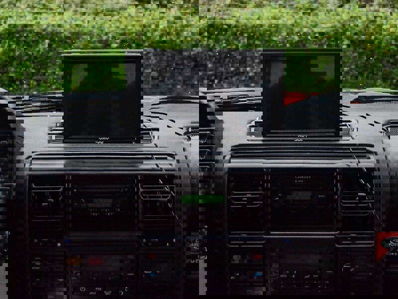 Used 2004 Land Rover Discovery S image 17