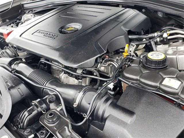 Used 2018 Jaguar F-PACE R-Sport image 21