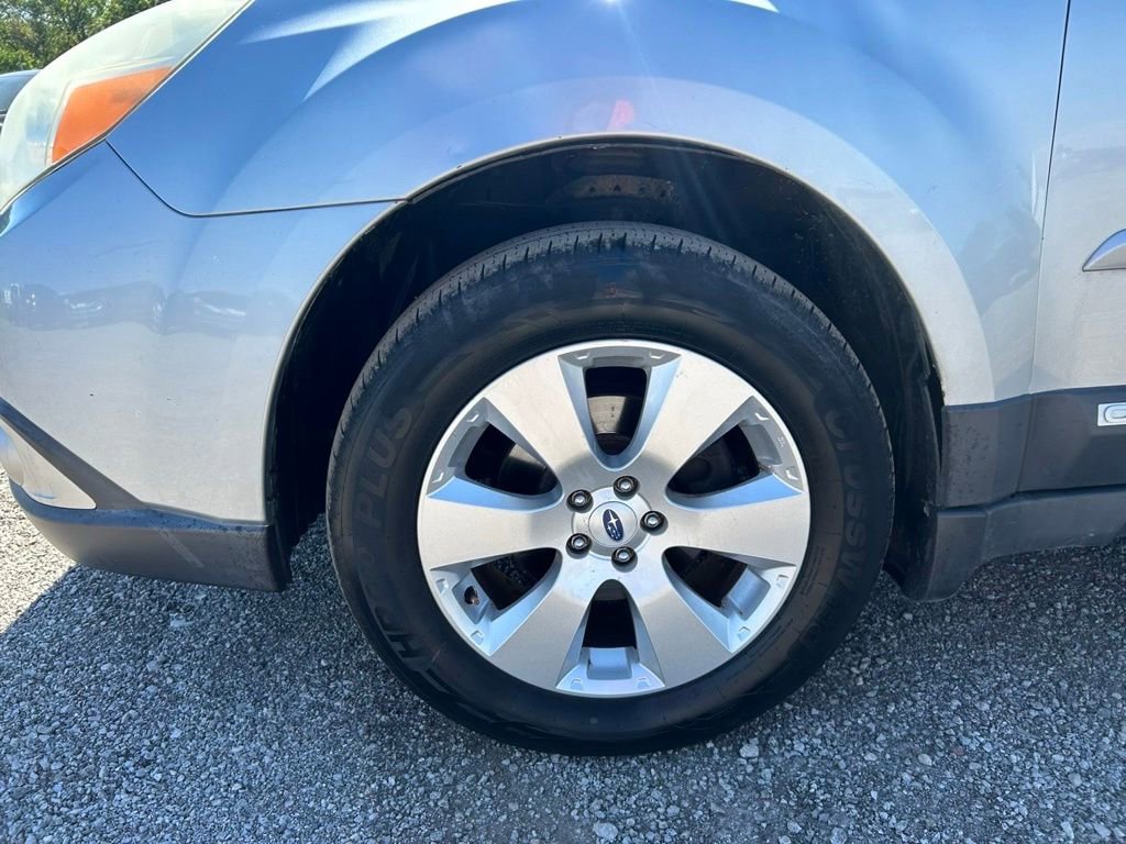 Used 2012 Subaru Outback 2.5i Limited w/ Moonroof Pkg AWD/4WD image 19