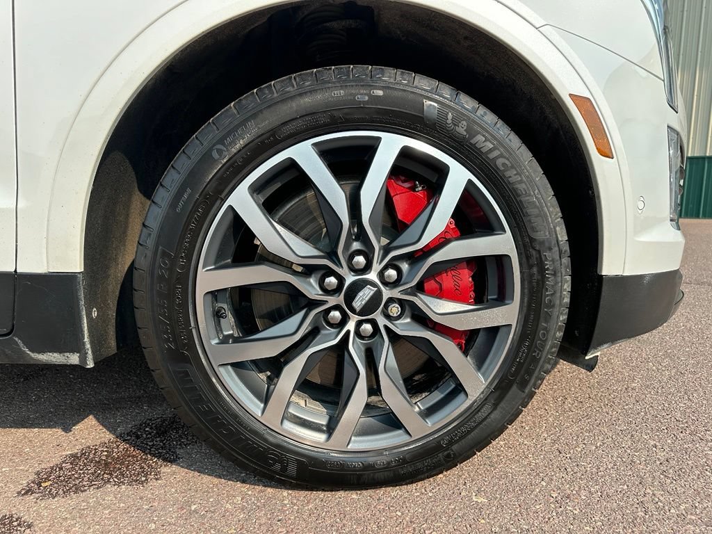 Used 2023 Cadillac XT5 Sportv w/ Platinum Package AWD/4WD image 39