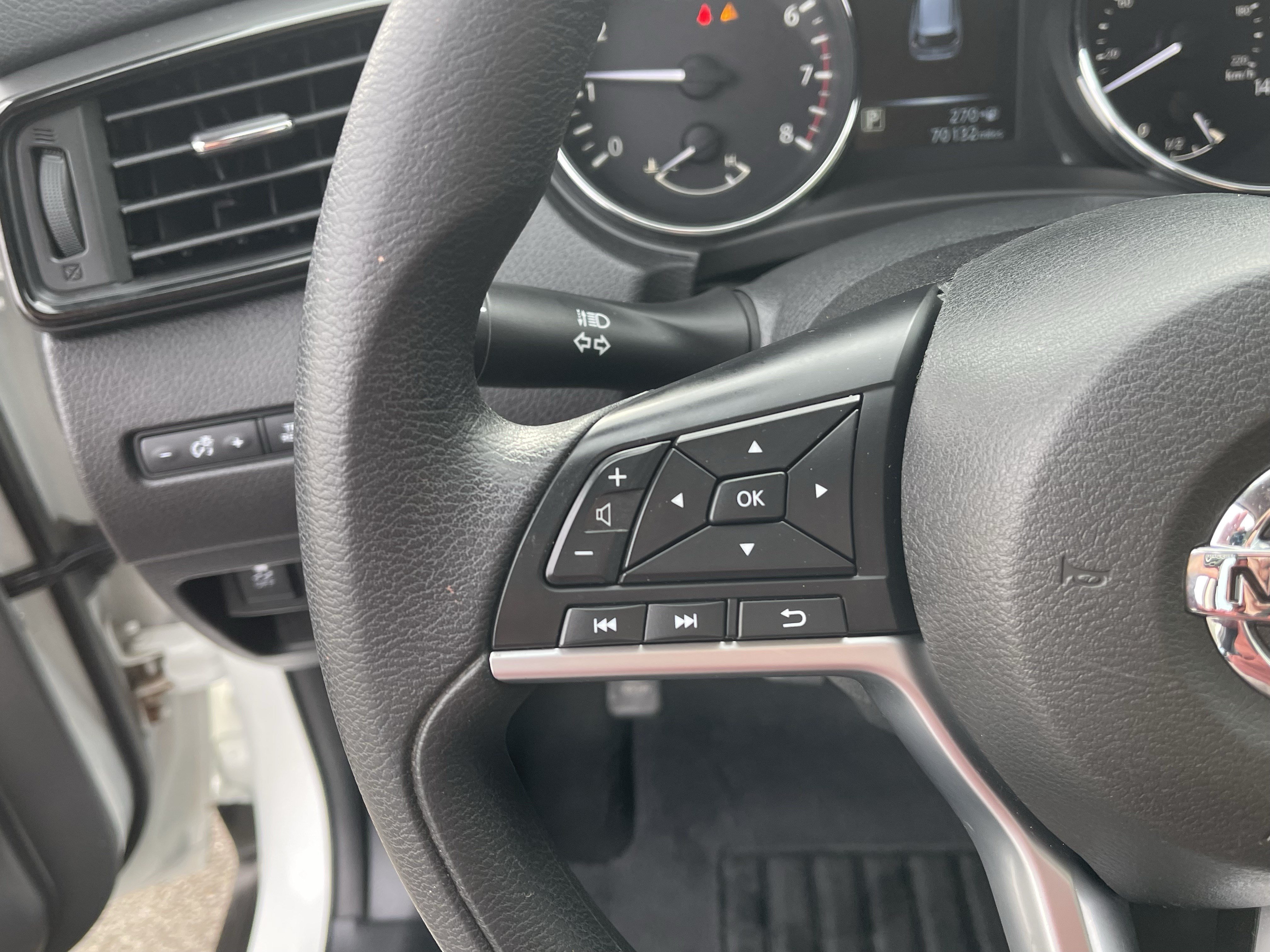 Used 2017 Nissan Rogue S AWD/4WD image 19