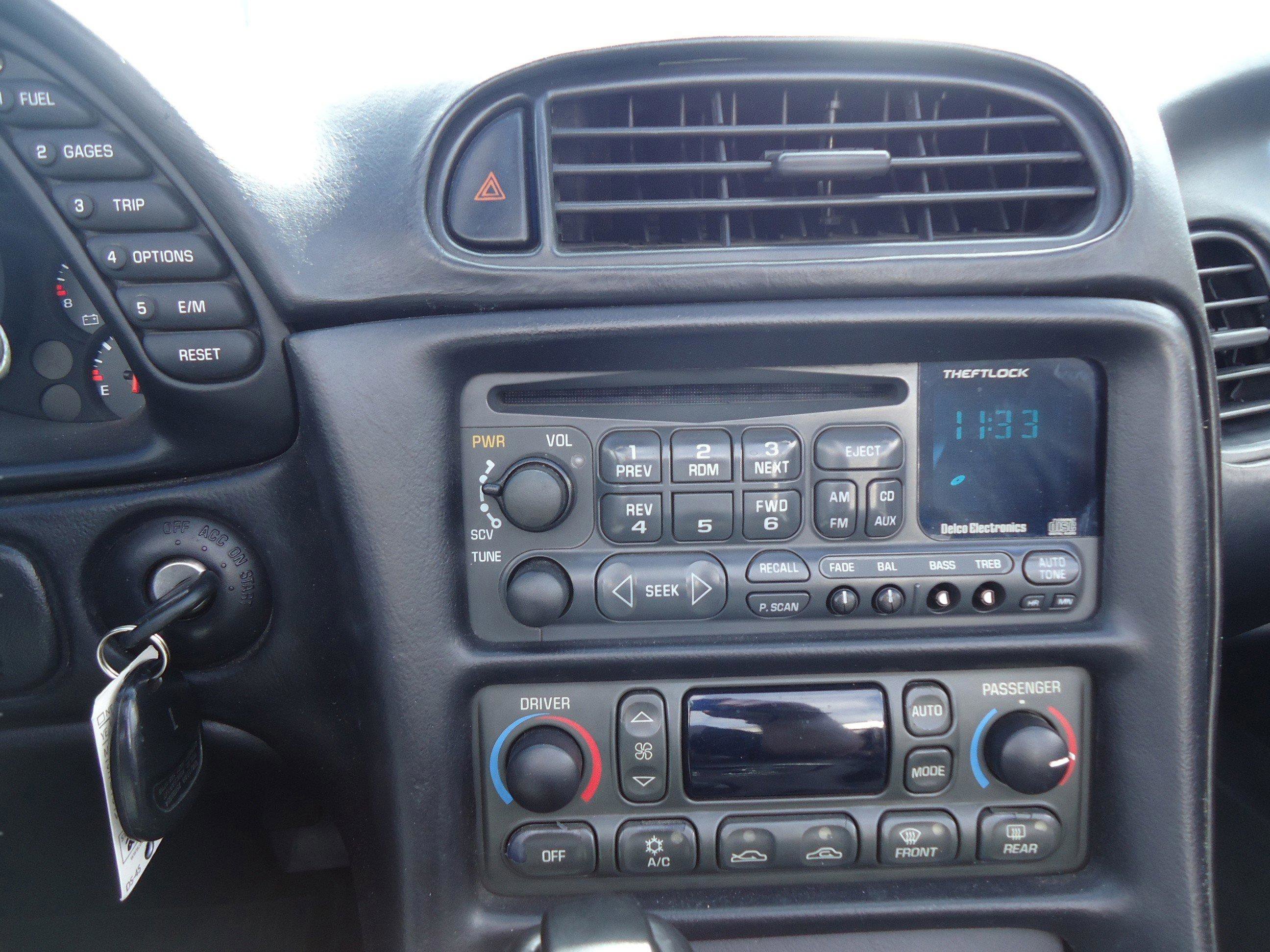 Used 2001 Chevrolet Corvette Convertible w/ Preferred Equipment Group2 image 15