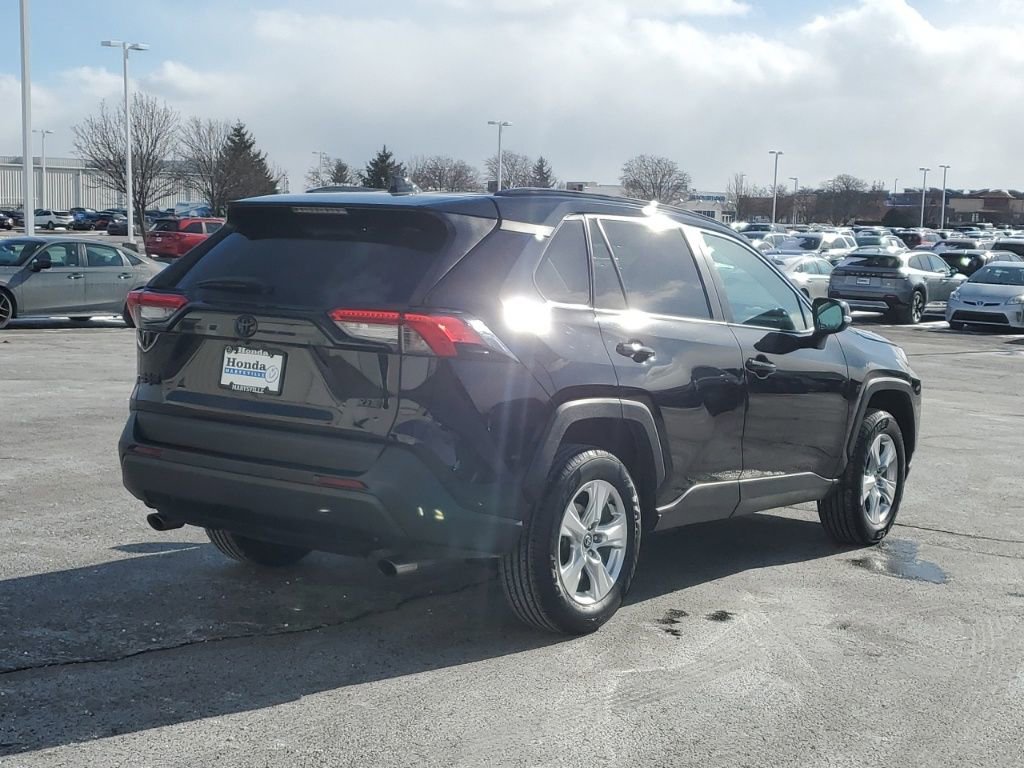 Used 2021 Toyota RAV4 XLE image 9