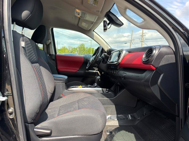 Used 2023 Toyota Tacoma SR5 AWD/4WD image 21