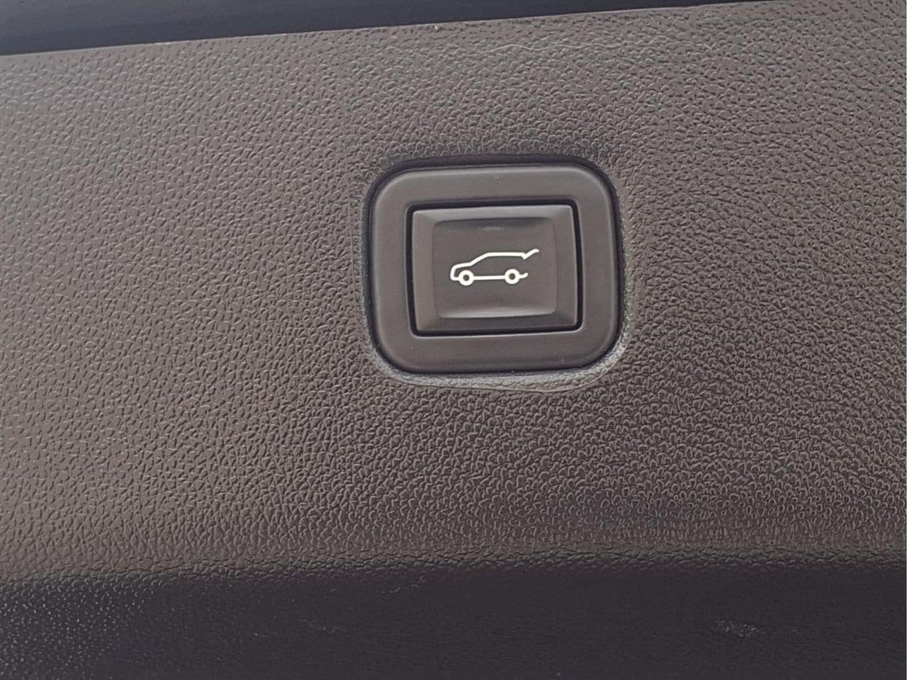 Used 2024 Chevrolet Blazer RS w/ Driver Confidence II Package AWD/4WD image 6