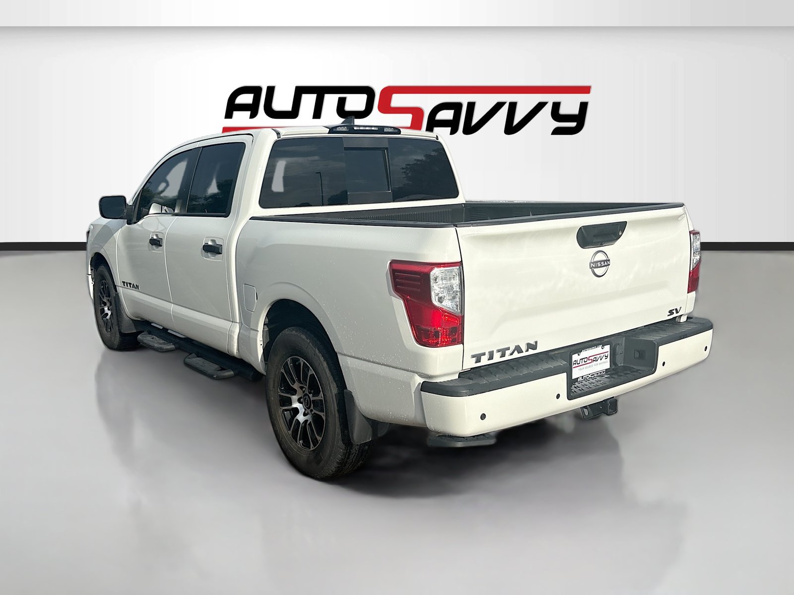 Used 2023 Nissan Titan SV w/ SV Convenience Package RWD image 5