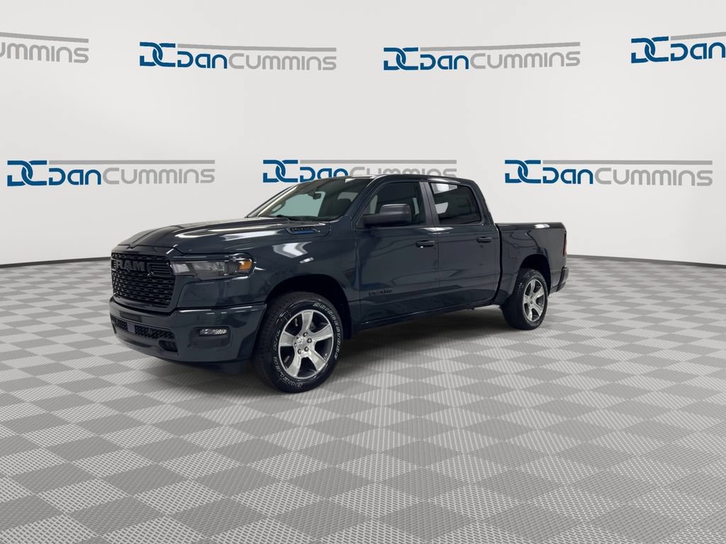 New 2026 RAM 1500 Express AWD/4WD image 4