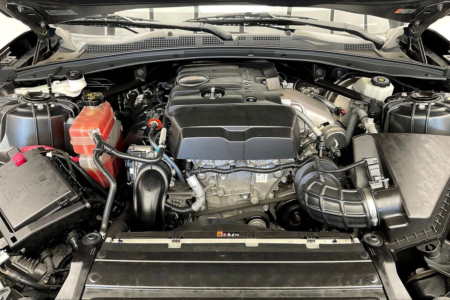 Used 2016 Chevrolet Camaro LT RWD image 9