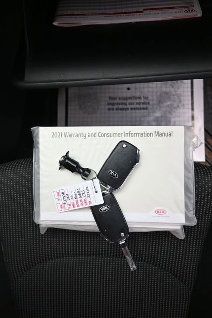 Used 2021 Kia Forte LXS image 9