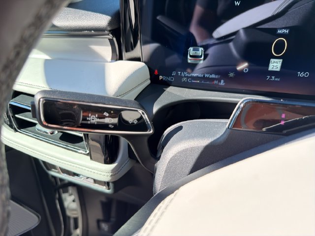 New 2027 Lincoln Aviator Reserve AWD/4WD image 27