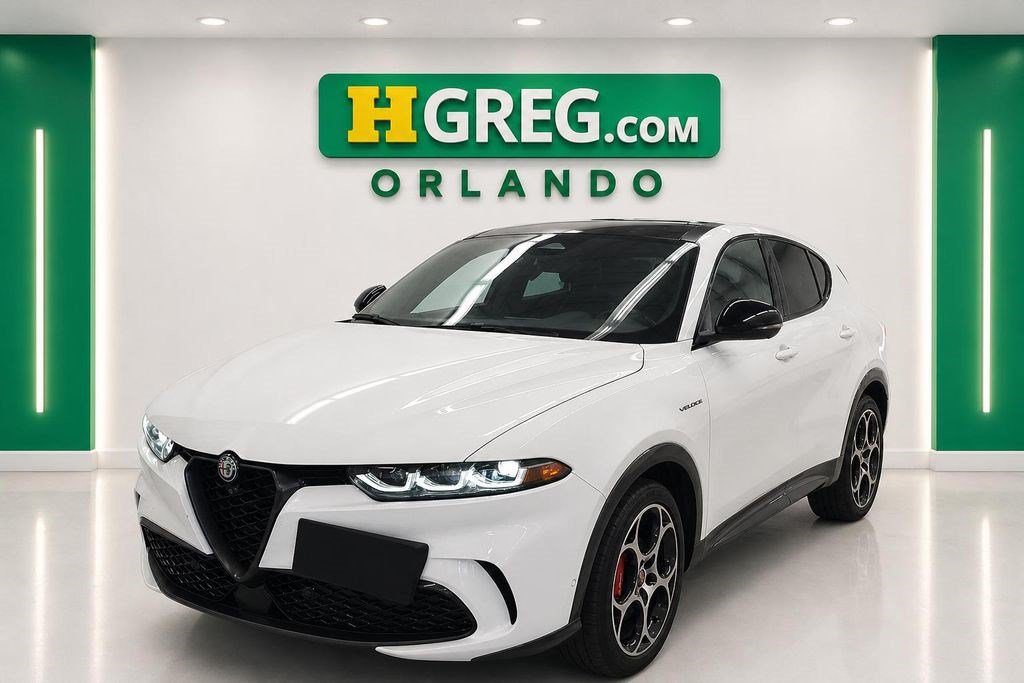Used 2024 Alfa Romeo Tonale Veloce AWD/4WD image 4