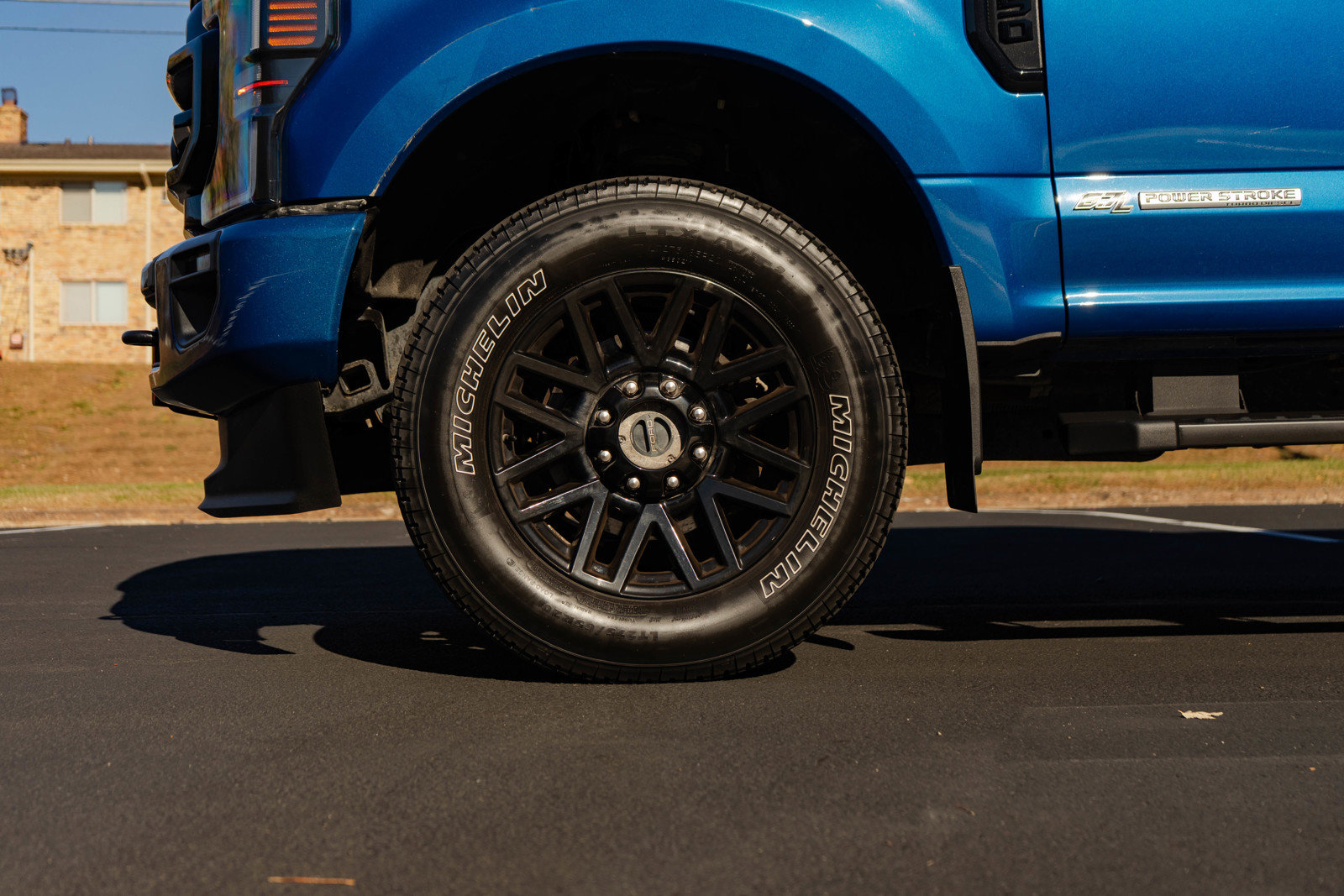 Used 2022 Ford F250 Lariat w/ Black Appearance Pkg image 9