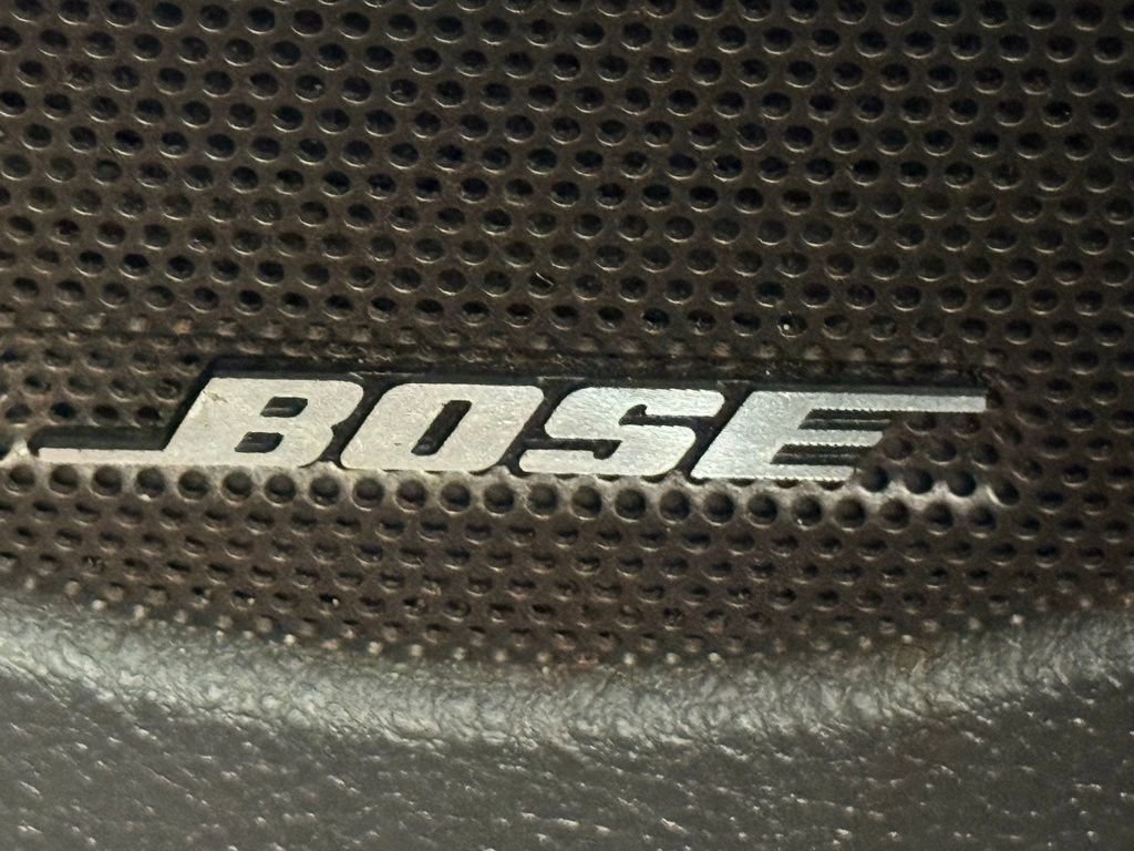 Used 2004 Chevrolet SSR w/ Preferred Equipment Group RWD image 25