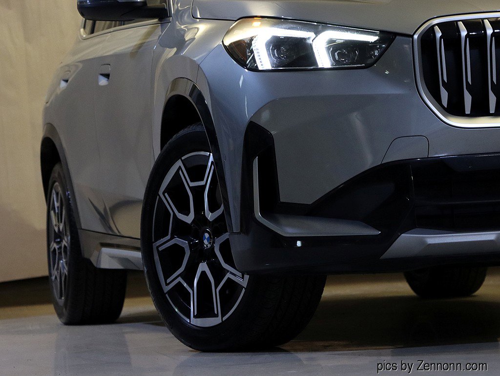 Certified 2025 BMW X1 xDrive28i image 4
