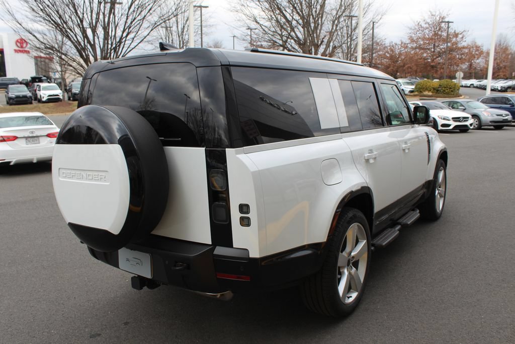 New 2026 Land Rover Defender 130 X-Dynamic SE AWD/4WD image 34