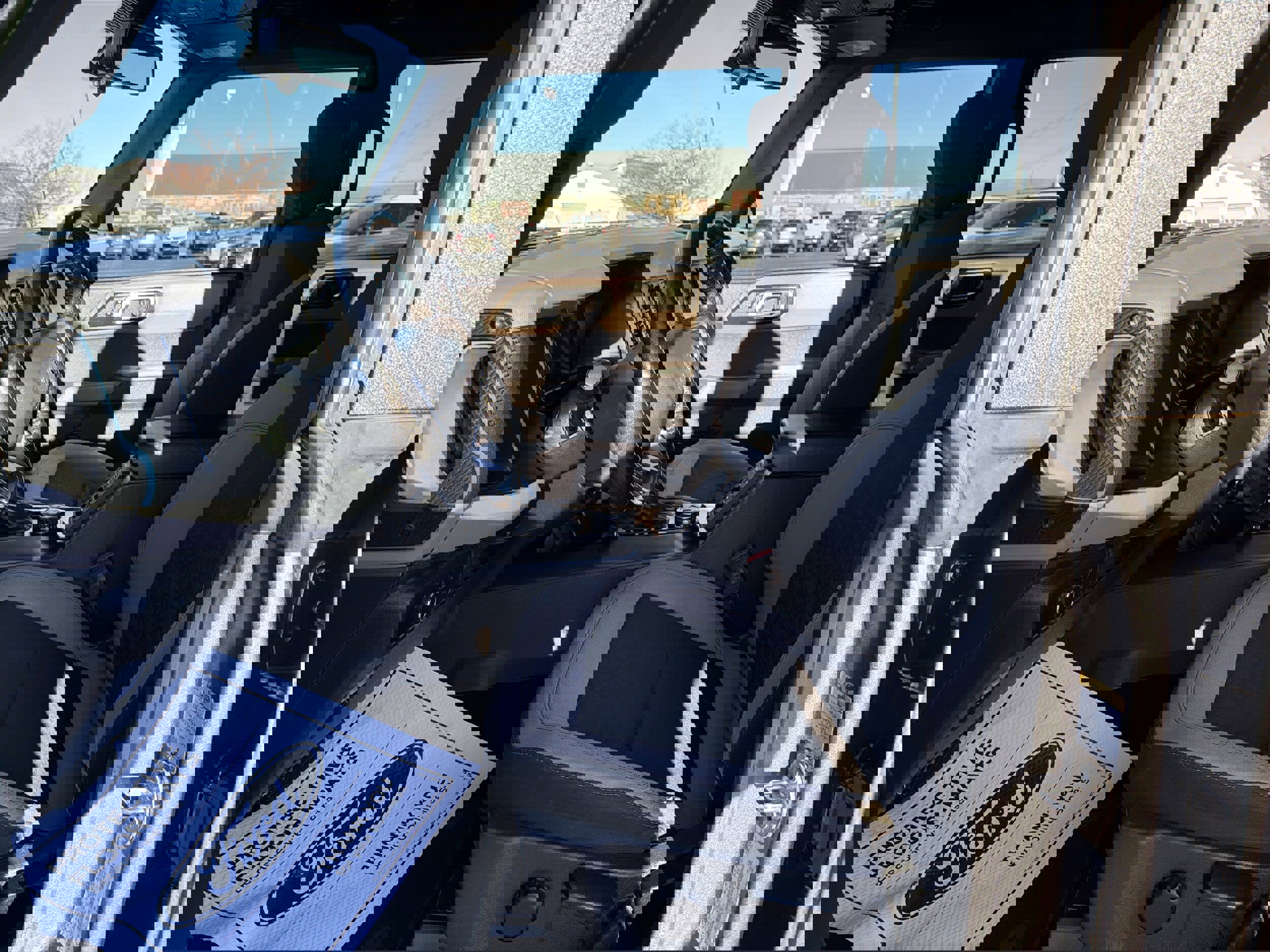 Used 2021 Ford Bronco Wildtrak image 10