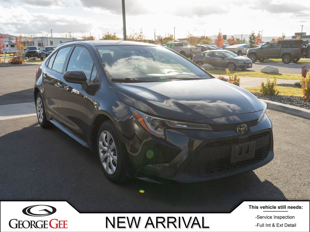 Used 2020 Toyota Corolla LE image 1