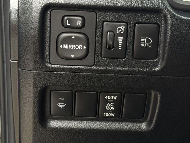Used 2020 Toyota 4Runner TRD Off-Road Premium AWD/4WD image 26
