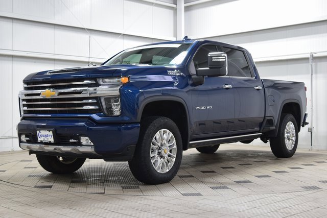 Used 2023 Chevrolet Silverado 2500 High Country w/ Z71 Off-Road Package image 3