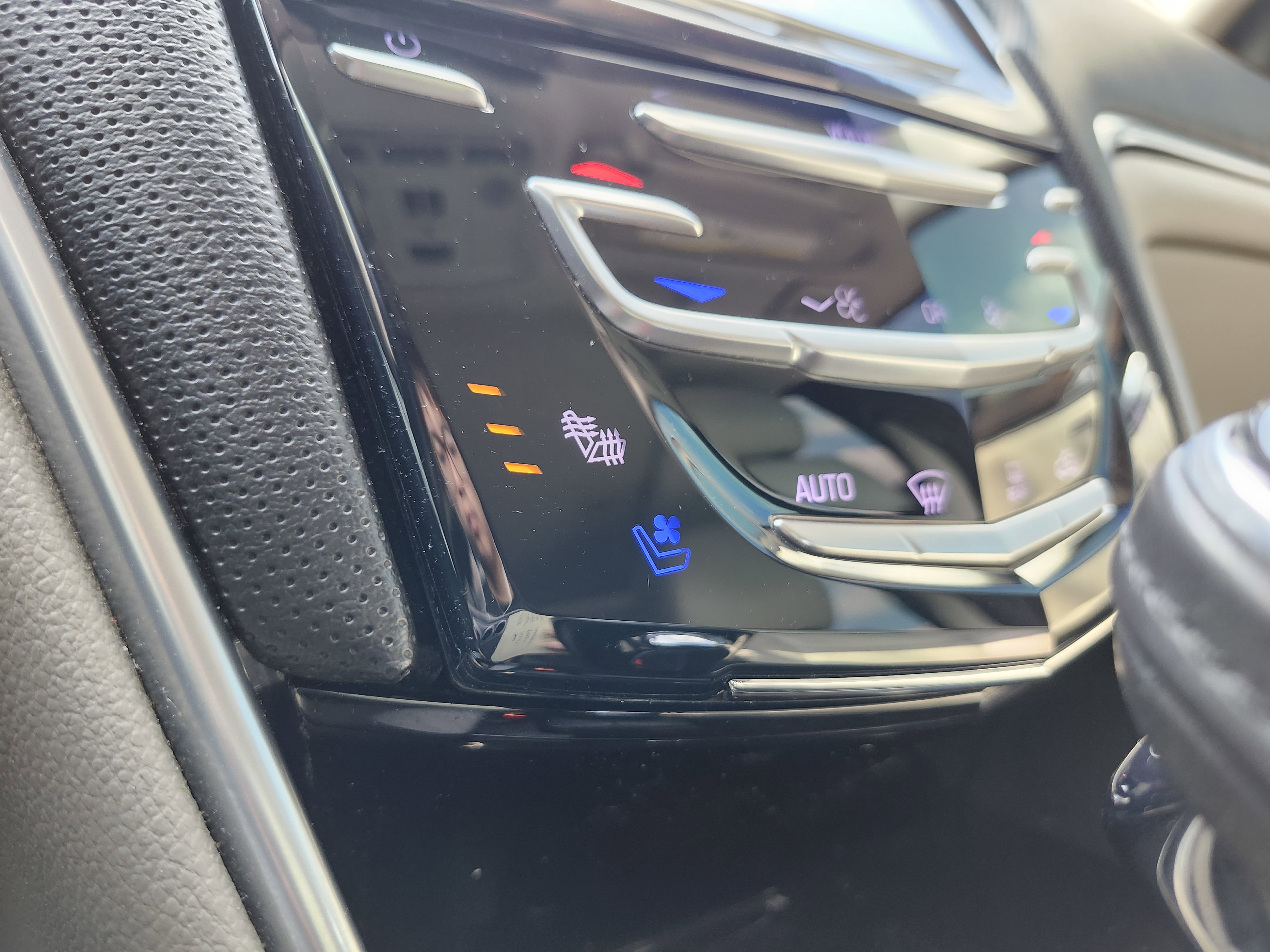 Used 2016 Cadillac XTS Luxury w/ Driver Awareness Package image 10