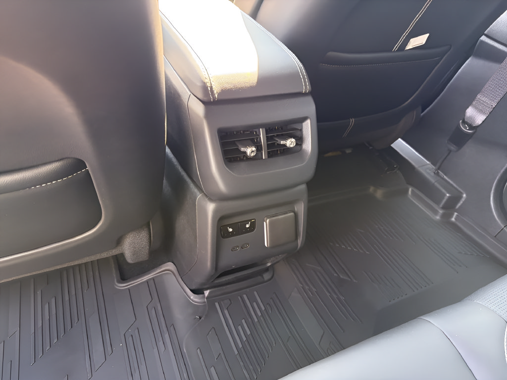 New 2027 Cadillac Optiq Premium Sport RWD image 30