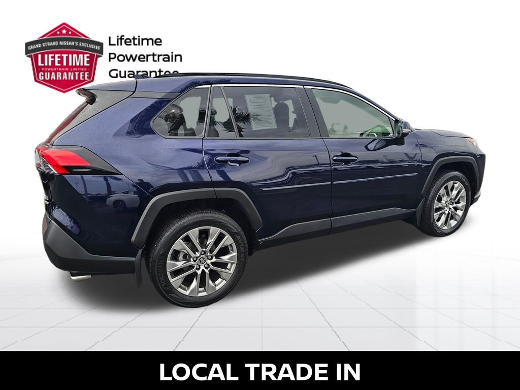 Used 2020 Toyota RAV4 XLE Premium image 8