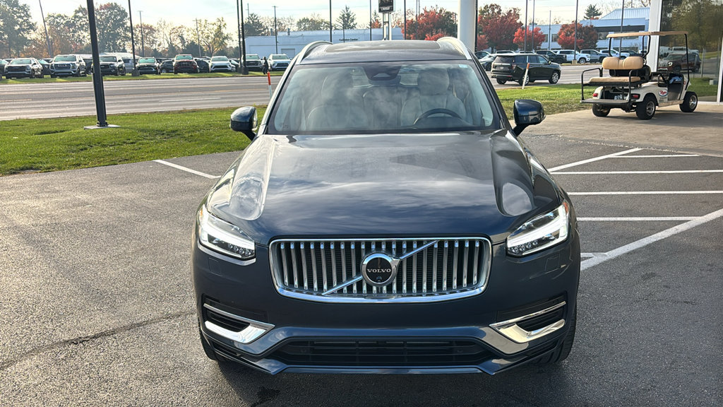 Certified 2025 Volvo XC90 T8 Plus w/ Protection Package Premier AWD/4WD image 6