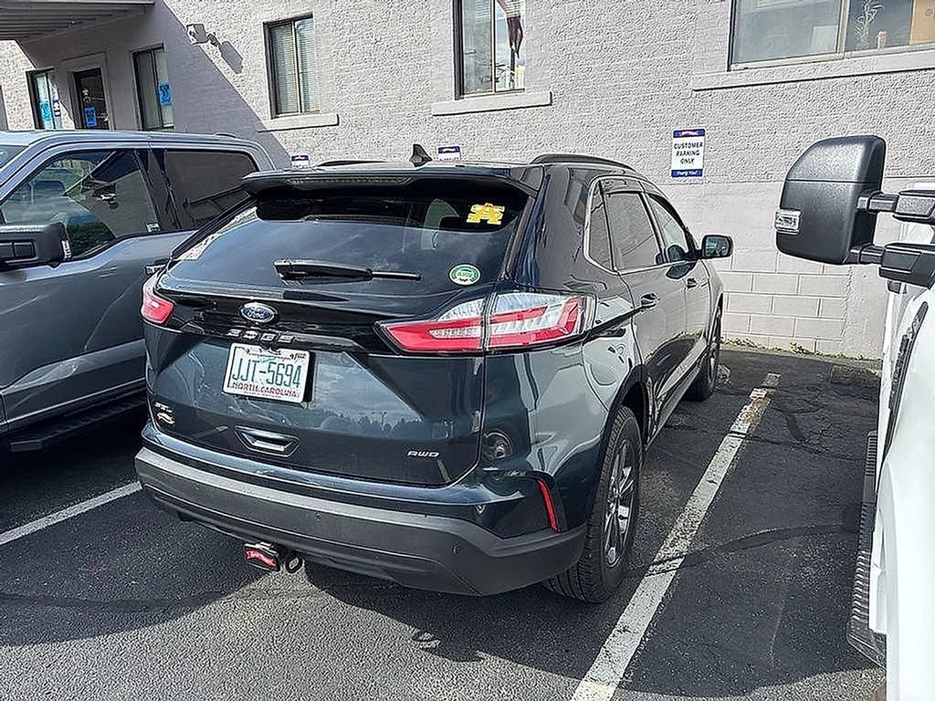 Used 2022 Ford Edge SEL w/ Sport Appearance Package AWD/4WD image 3