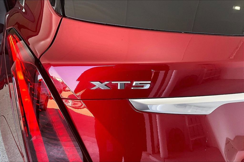 Used 2021 Cadillac XT5 Luxury image 39