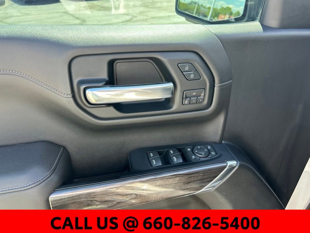 Used 2019 Chevrolet Silverado 1500 LTZ w/ LTZ Convenience Package AWD/4WD image 13