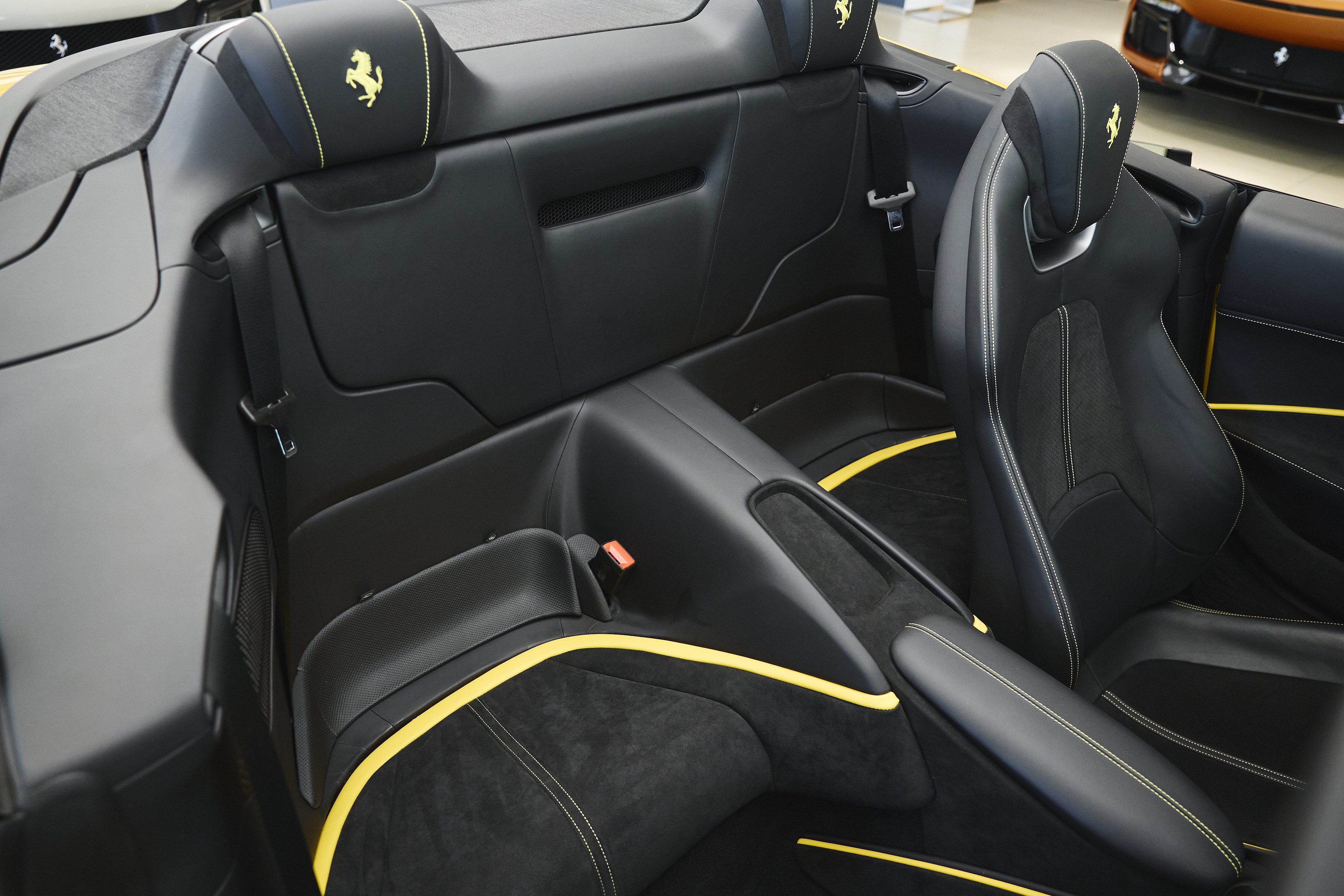 Used 2025 Ferrari Roma Spider RWD image 46