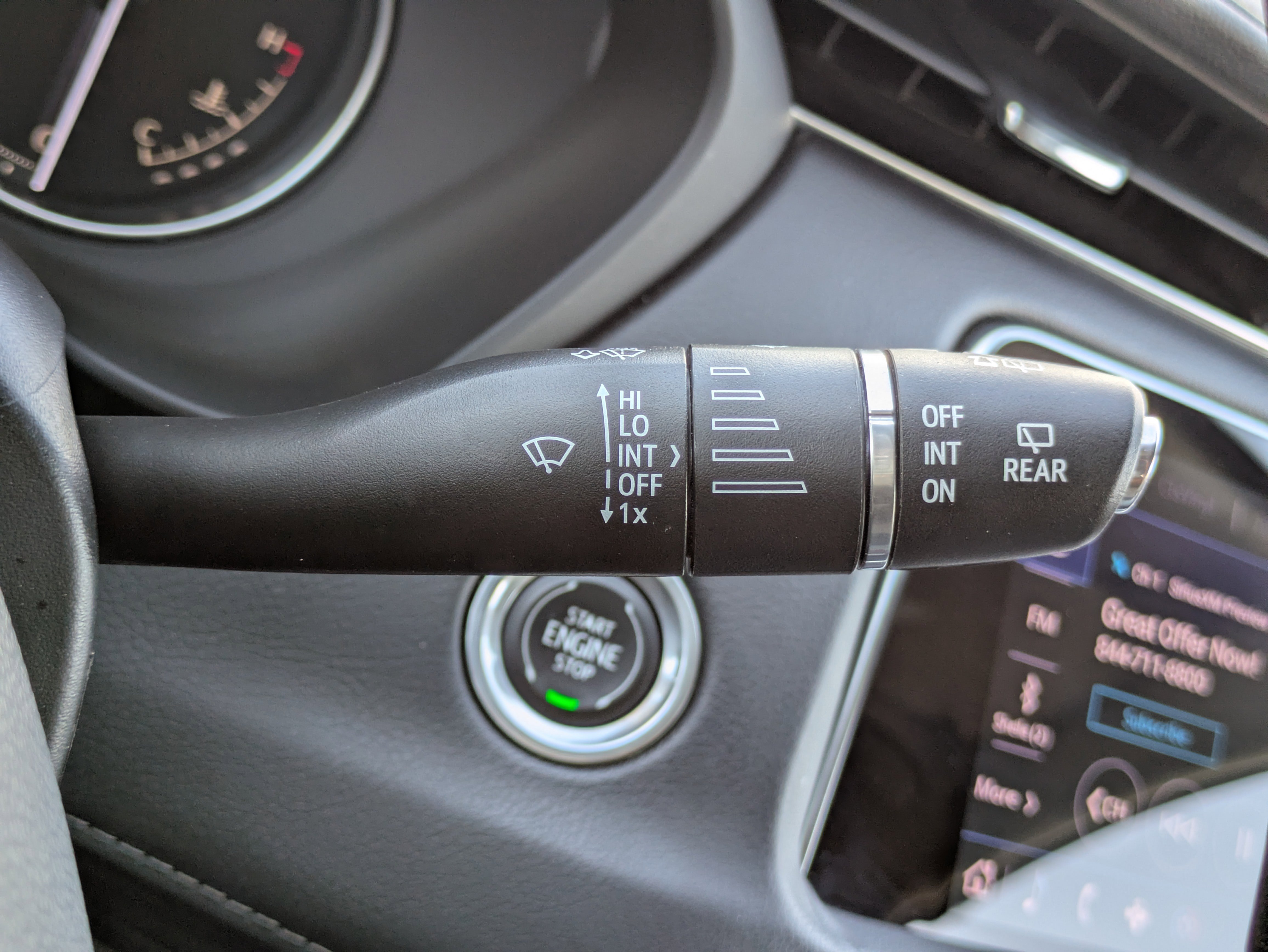 Used 2023 Cadillac XT4 Luxury w/ Cold Weather Package image 21