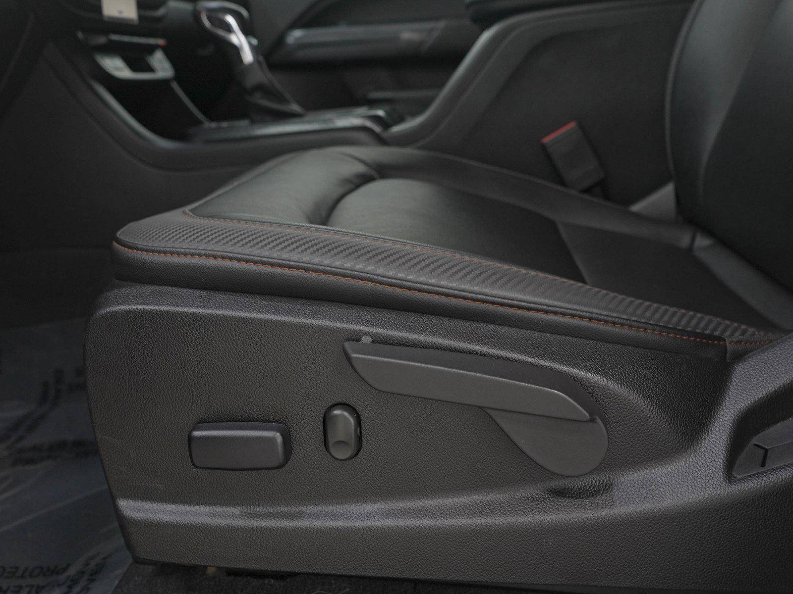 Used 2022 GMC Canyon AT4 image 25